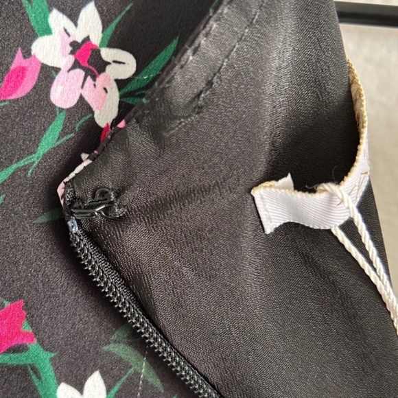 La Maison Talulah Floral Ruffle Midi Dress – Size Small - NWT - Picture 11 of 15